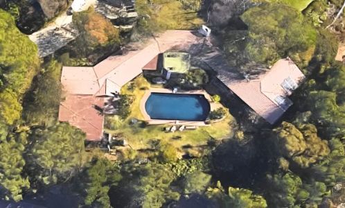 Photo of Woody Harrelson's House.